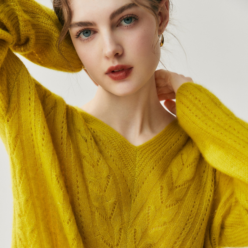 Elaren - Merino Wool & Cashmere Knit Sweater