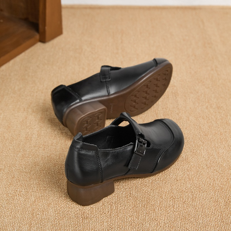 Ismere - Buckle Shoes